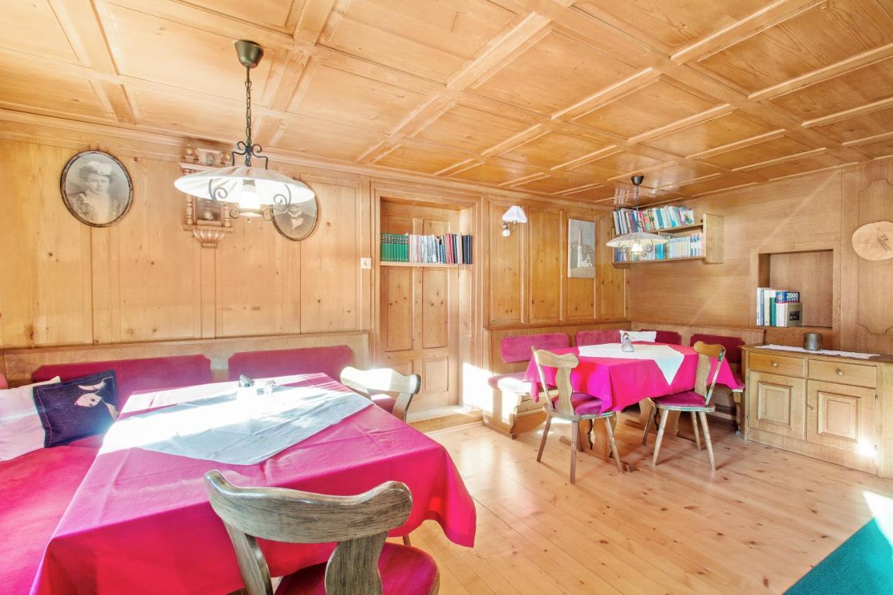 Haus Berghof Panzió Schröcken Kültér fotó