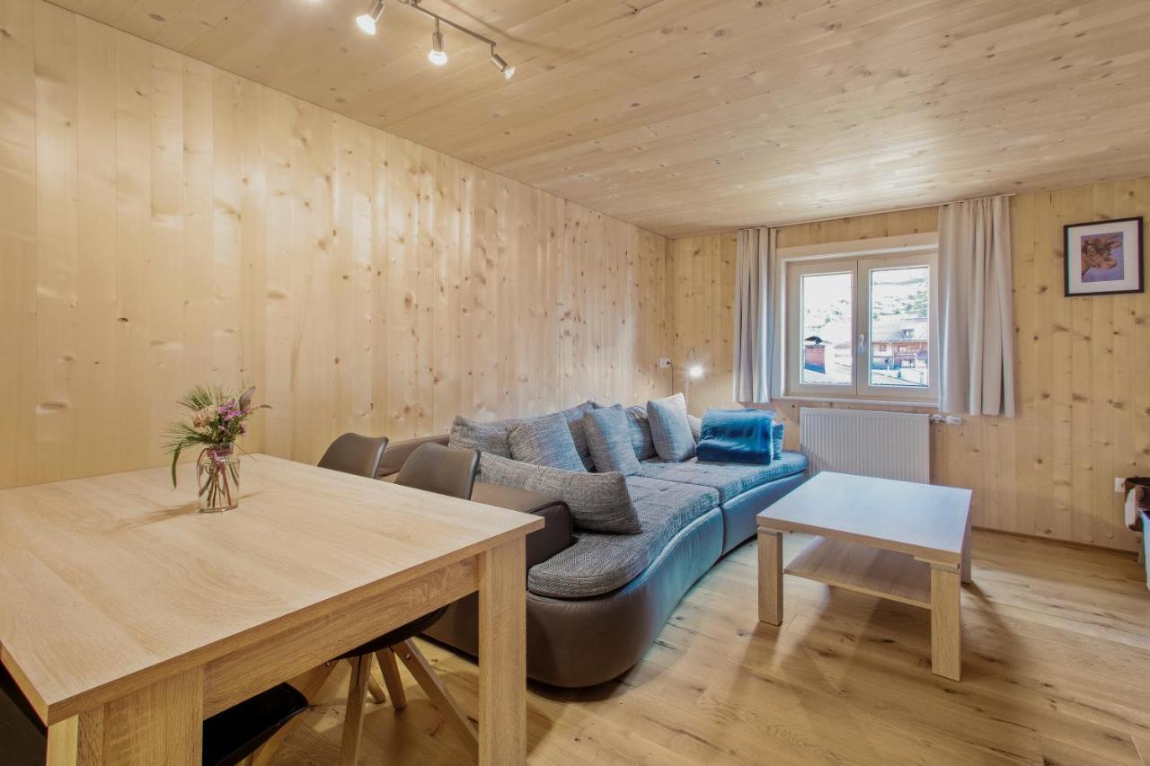 Haus Berghof Panzió Schröcken Kültér fotó